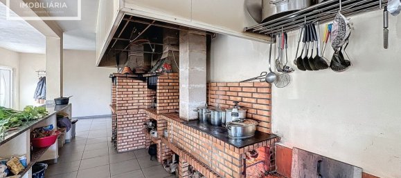 5 bedrooms House in Castro Daire, Portugal No. 90951 10