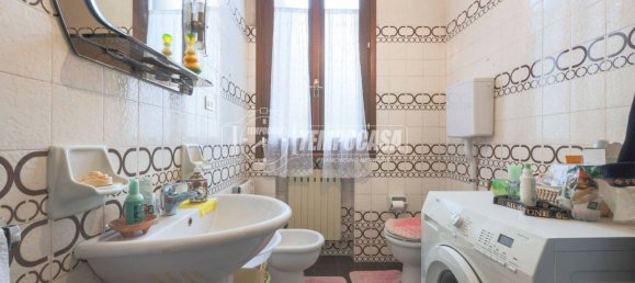 7 bedrooms Apartment in Calderara di Reno, Italy No. 378551 10