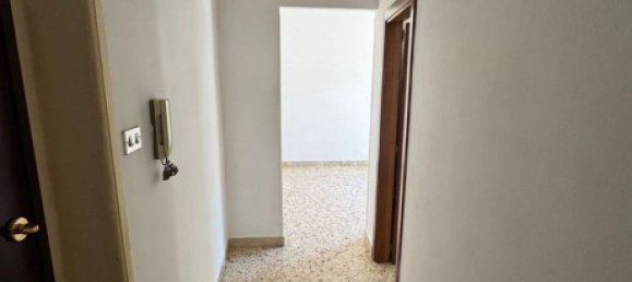 1 bedroom Apartment in Caltanissetta, Italy No. 370742 2