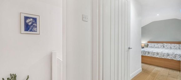 2 bedrooms Commercial property in London, United Kingdom No. 4576 13