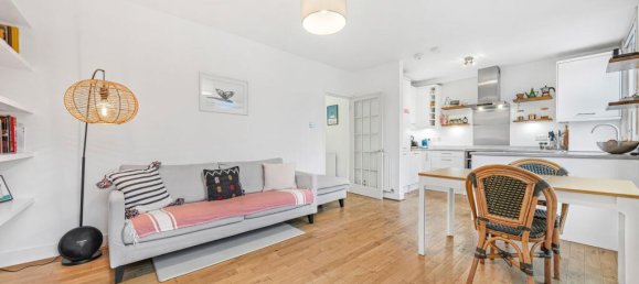 2 bedrooms Commercial property in London, United Kingdom No. 4576 3