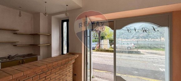 عقار تجاري في Porto Ceresio, Italy 178متر مربع رقم 70779 4