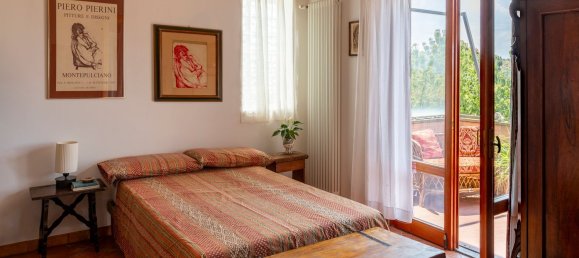 4 bedrooms Villa in Montalcino, Italy No. 330125 10