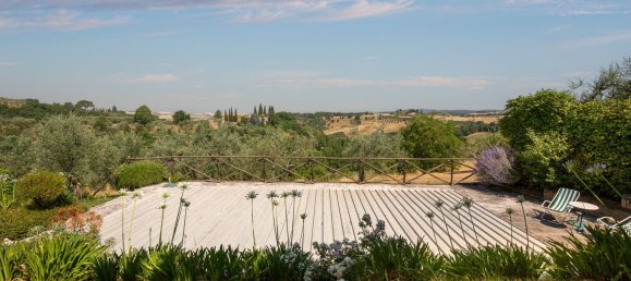 4 bedrooms Villa in Montalcino, Italy No. 330125 5