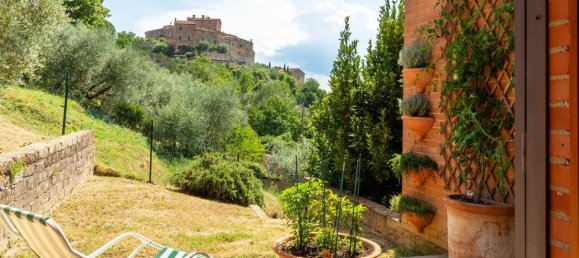 4 bedrooms Villa in Montalcino, Italy No. 330125 13