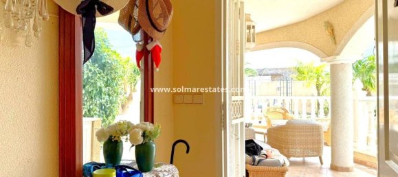 3 Schlafzimmer Haus in Alicante, Spain, Nr. 158551 8