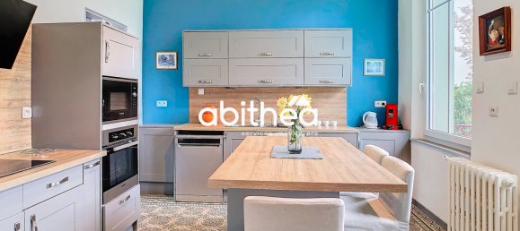 6 bedrooms House in Arras, France No. 81710 11