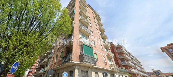 Apartamento de 1 dormitorio en Turin, Italy No. 10324 3
