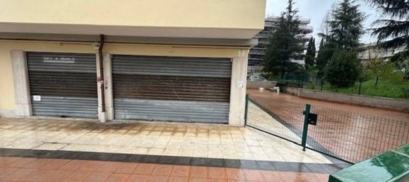 Gewerbliche Immobilie in Rome, Italy 84m², Nr. 90889 3