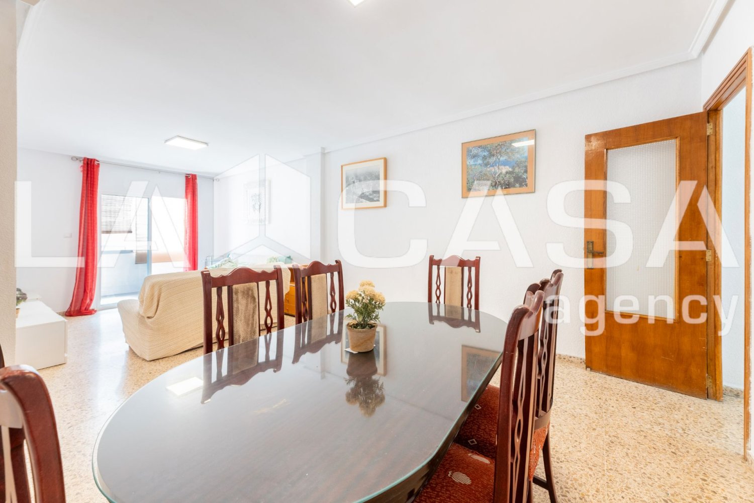 4 bedrooms Apartment in Valencia, Spain No. 245260