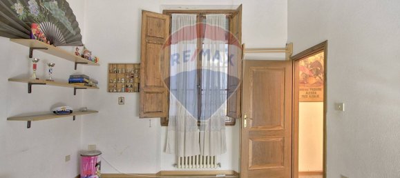 Квартира с 3 спальнями в Сан Джованни Вальдарно, Италия № 155365 10