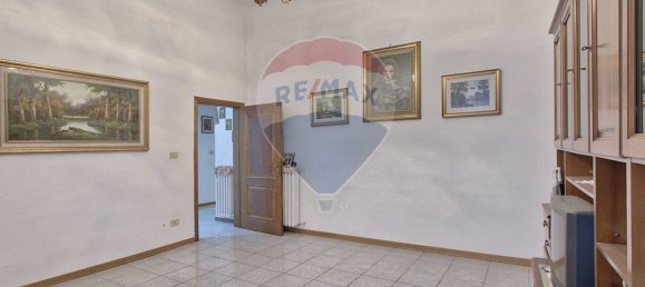 Квартира с 3 спальнями в Сан Джованни Вальдарно, Италия № 155365 4