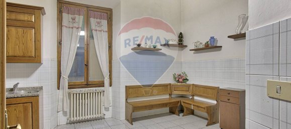 Квартира с 3 спальнями в Сан Джованни Вальдарно, Италия № 155365 2