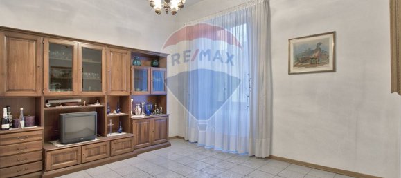 Квартира с 3 спальнями в Сан Джованни Вальдарно, Италия № 155365 3