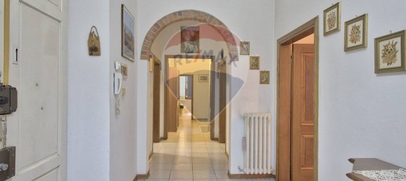 Квартира с 3 спальнями в Сан Джованни Вальдарно, Италия № 155365 6