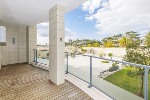3 bedrooms Apartment in Cascais, Portugal No. 349532