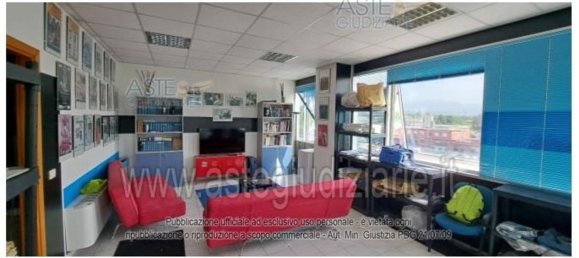 Дом с 2 спальнями в Фрозиноне, Италия № 380260 10