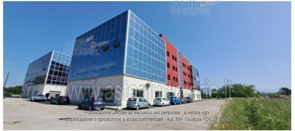 Дом с 2 спальнями в Фрозиноне, Италия № 380260 14