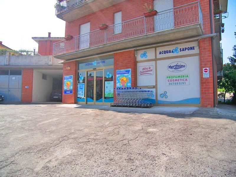 250m² Commercial property in Torrita di Siena, Italy No. 35533