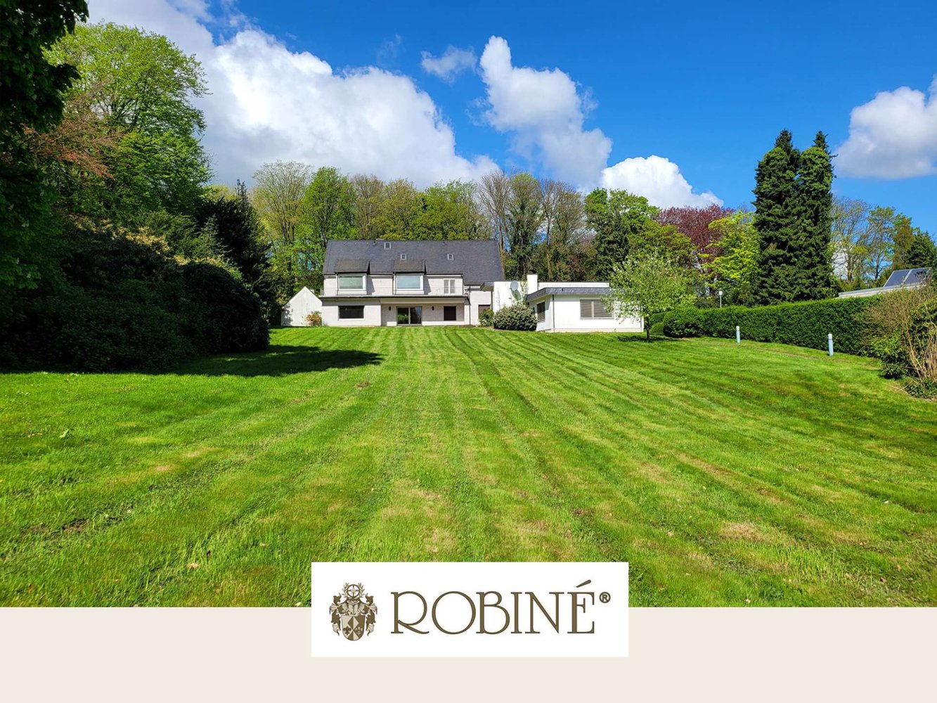 16 rooms Land in Dusseldorf, Germany No. 296593