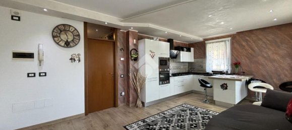 3 rooms Apartment in San Giorgio delle Pertiche, Italy No. 296009 4