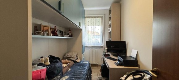 3 rooms Apartment in San Giorgio delle Pertiche, Italy No. 296009 14