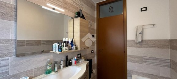 3 rooms Apartment in San Giorgio delle Pertiche, Italy No. 296009 19