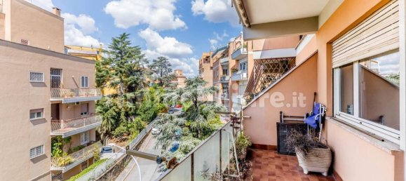 3 bedrooms Apartment in Rome, Italy No. 325911 18