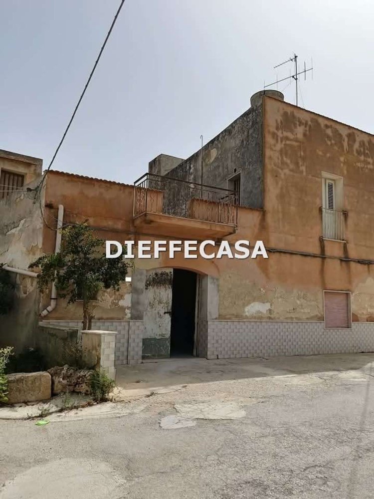 Casa de 3 dormitorios en Marsala, Italy No. 375181