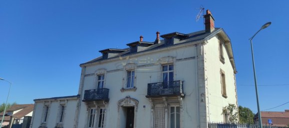 Casa de 6 dormitorios en Autun, France No. 358407 5