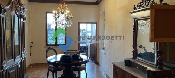 4 rooms Apartment in Siena, Italy No. 121799 20