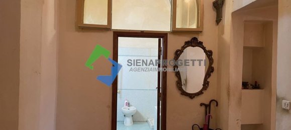 4 rooms Apartment in Siena, Italy No. 121799 17