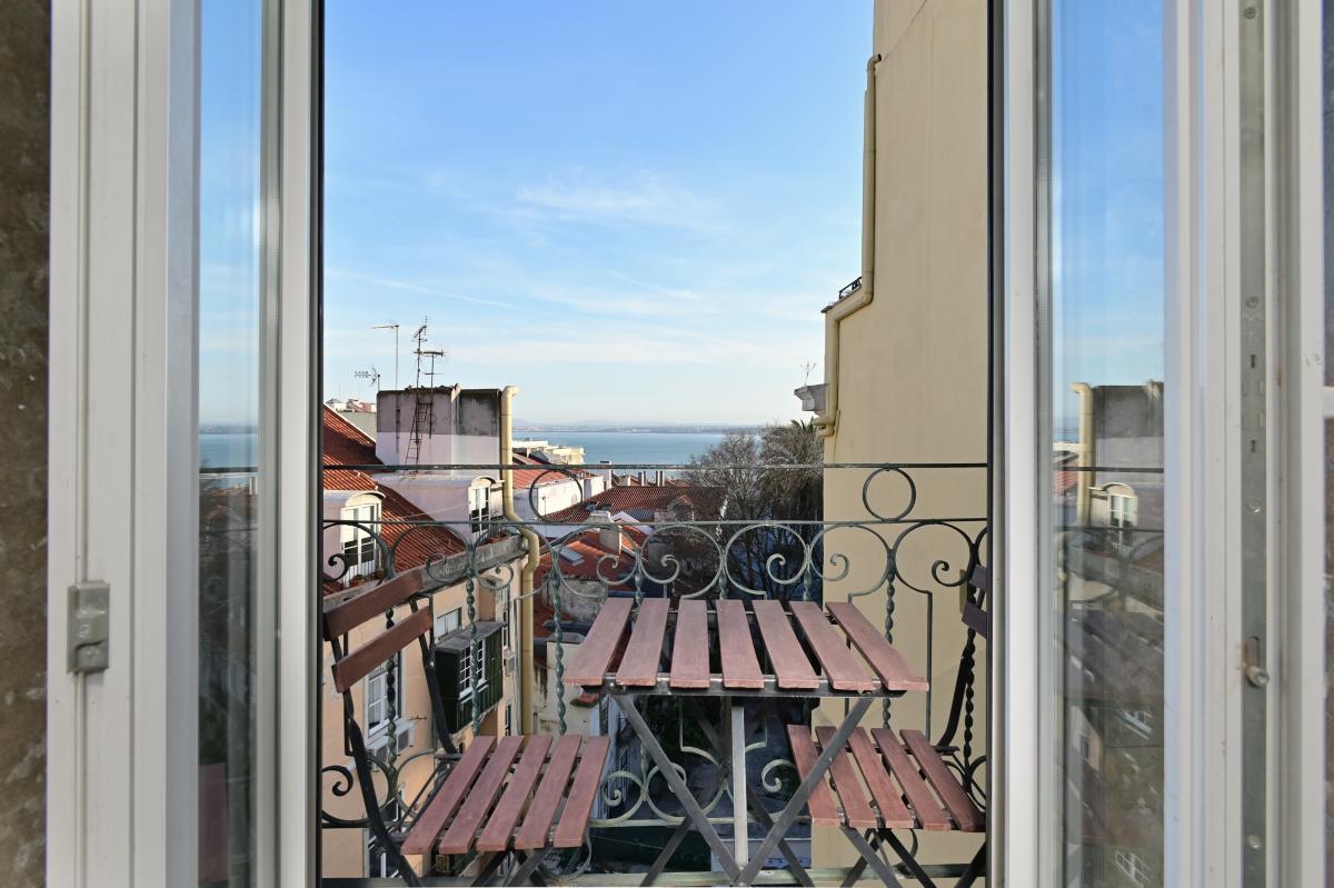 2 bedrooms Condo in Lisbon, Portugal No. 7227