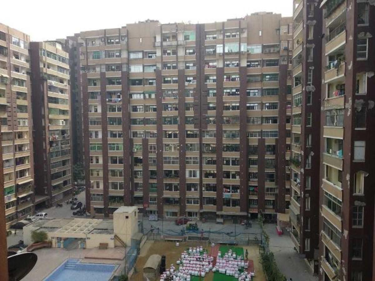 2 bedrooms House in Ghaziabad, India No. 3775