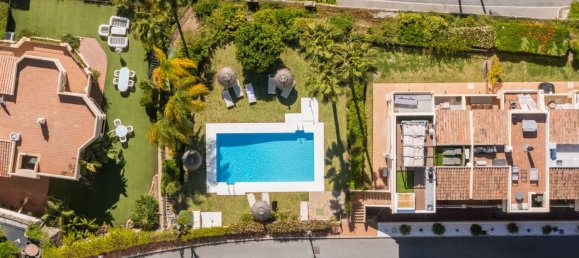 Ático de 3 dormitorios en La Quinta, Spain No. 139198 38