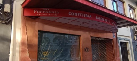  عقار تجاري في Leon, Spain 200متر مربع رقم 65838 2