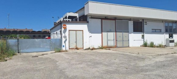 2948m² Warehouse in Padua, Italy No. 371987 13