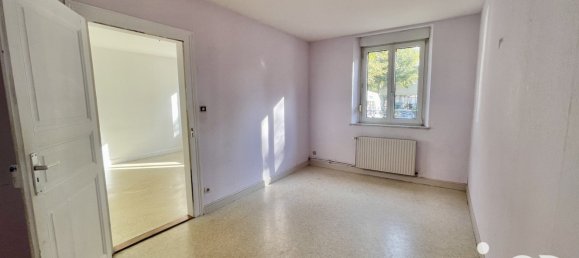 512m² Building in Bischwiller, France No. 61742 7