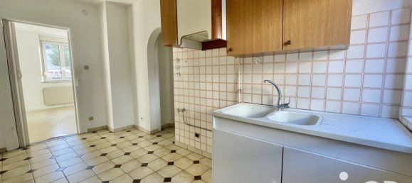 512m² Building in Bischwiller, France No. 61742 6