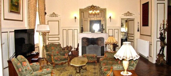 11 bedrooms Castles in Tournon-Saint-Pierre, France No. 67999 2