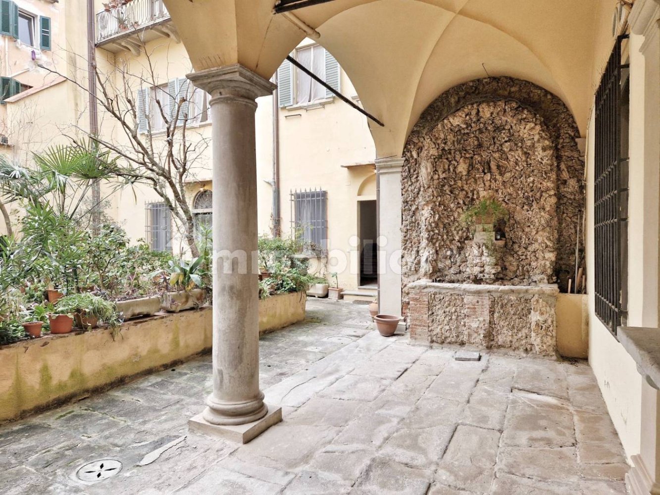 1 bedroom Apartment in Florence, Italy No. 98585