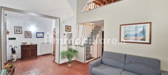 1 bedroom Apartment in Florence, Italy No. 98585 28