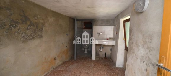 2 bedrooms House in Frassinetto, Italy No. 103327 19