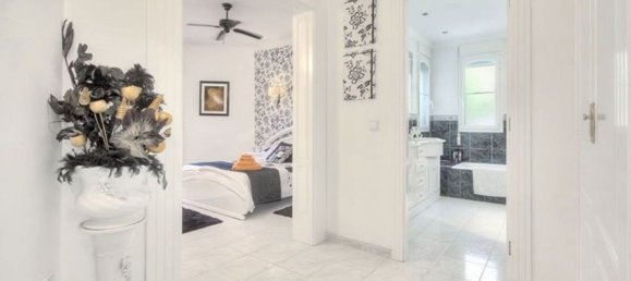 Вилла с 6 спальнями в Аликанте, Испания № 55016 16