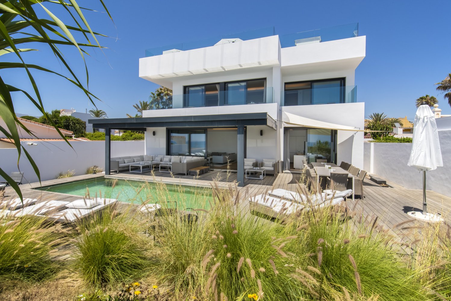 6 bedrooms Villa in Marbella, Spain No. 93716