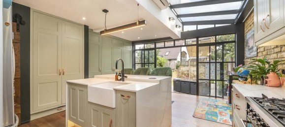 Casa de 4 dormitorios en East Putney, United Kingdom No. 8995 4