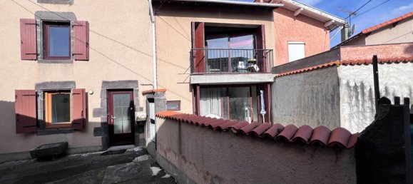 3 bedrooms House in Gerzat, France No. 55897 14