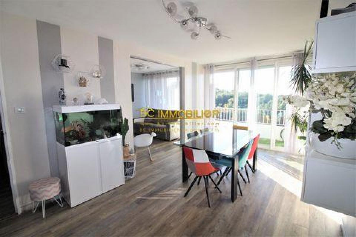 شقة 4 غرف نوم  في Marseille, France رقم 7559