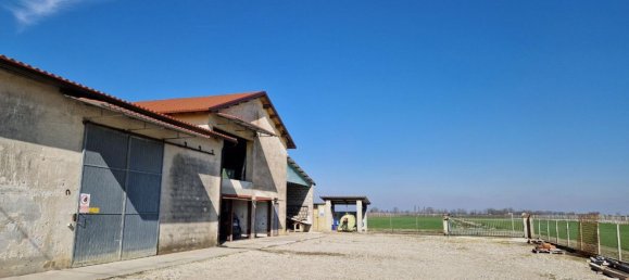 14 bedrooms House in Cittaducale, Italy No. 360824 2