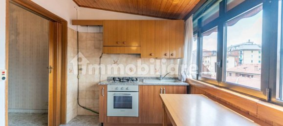 Apartamento de 1 dormitorio en Corsico, Italy No. 287380 9